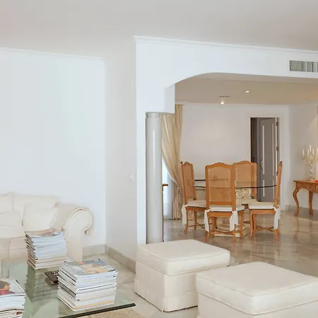Apartment White Pearl D6